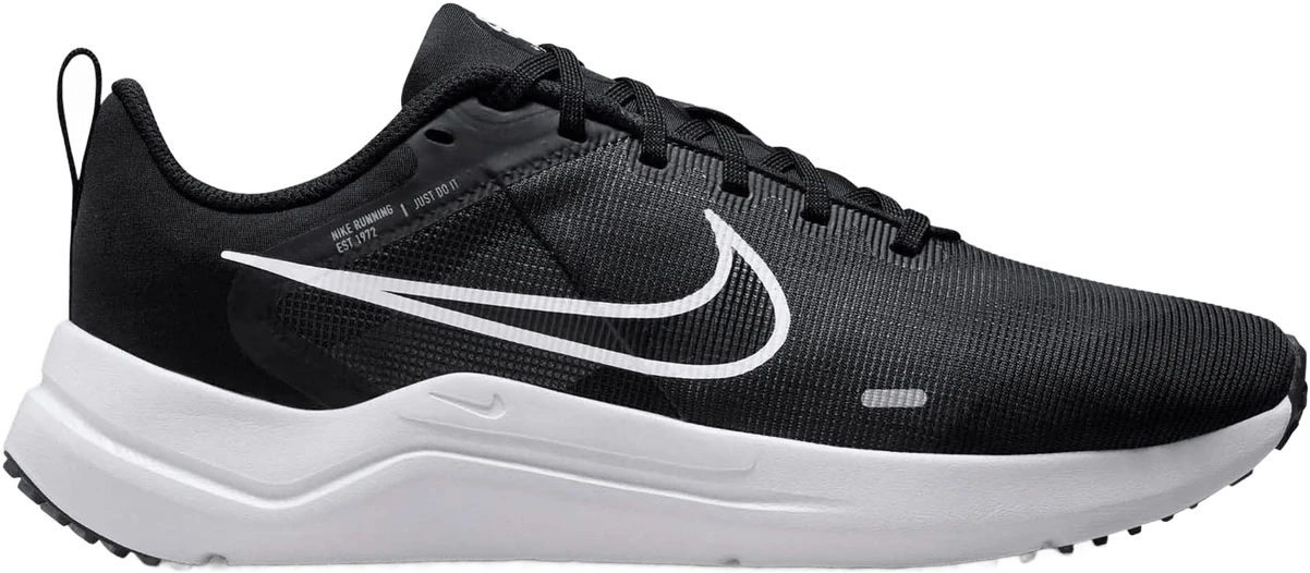 Nike Downshifter 12 hardloopschoen voor dames – Zwart