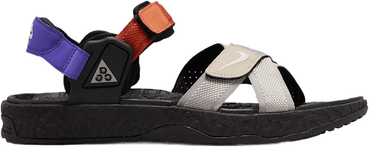 Nike ACG Deschutz+ hardloopschoen voor heren – Grijs