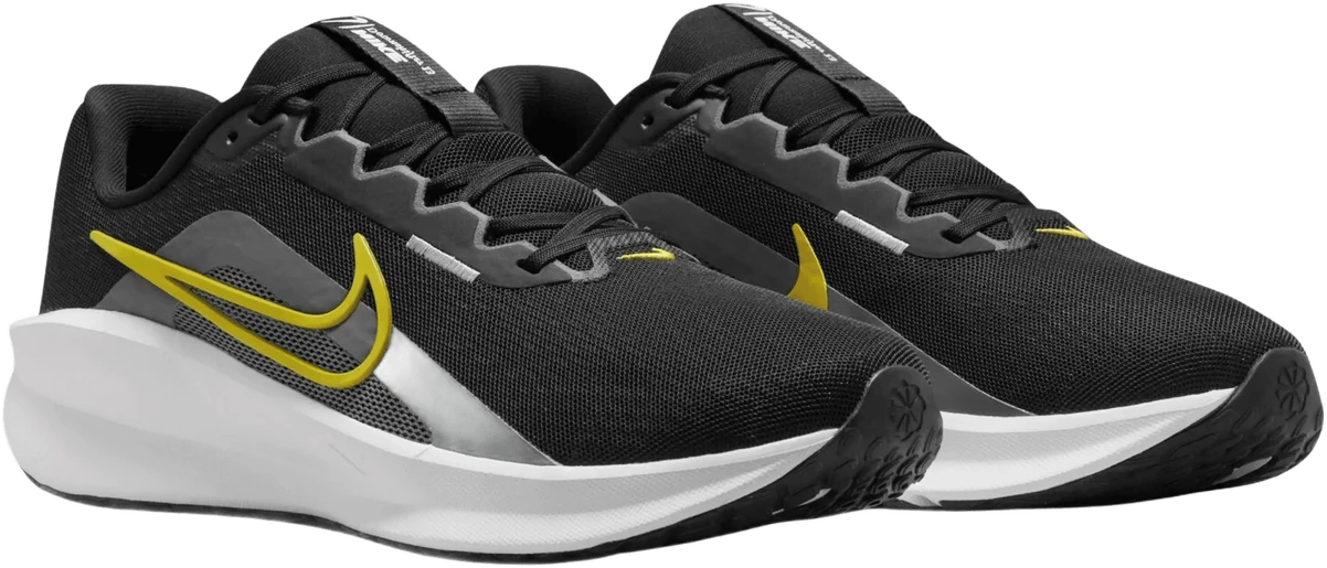 Nike Downshifter 13 hardloopschoen voor heren – Zwart