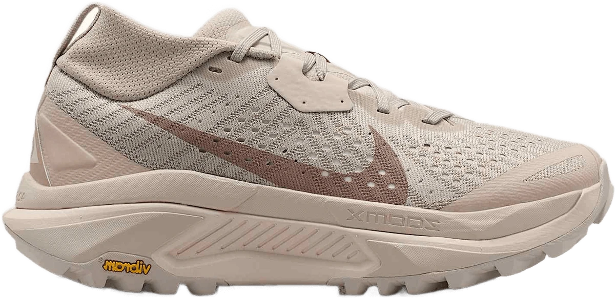 Nike Acg Zegama hardloopschoen voor dames – Bruin