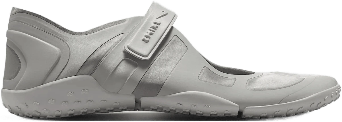 Nike NikeSKIMS Rift Satin hardloopschoen voor dames – Grijs