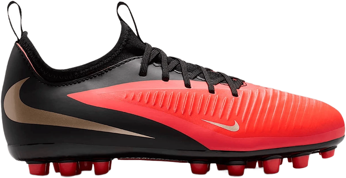 Nike Jr. Phantom 6 Low Academy hardloopschoen voor kinderen – Rood